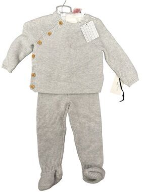 Max Studio Baby Light Gray Knit Set with Moon and Button Accents 3-6 Months Nwt